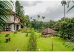 RiverBanks Madaparambil Resorts